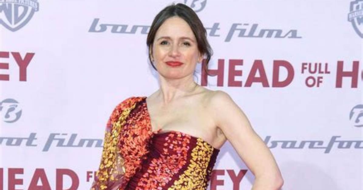 Emily Mortimer- Age, Husband, Height, Net Worth, Career, Nationality