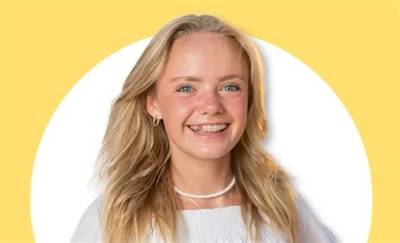 Emily Skye Height, Weight, Net Worth, Age, Birthday, Wikipedia, Who, Nationality, Biography