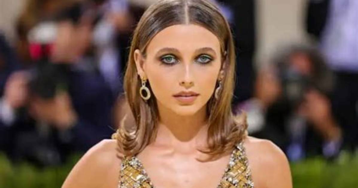 Emma Chamberlain Tiktok Age, Height, Wiki, Biography, Birthday, Boyfriend, Merch – Youtube Star