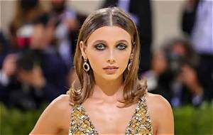 Emma Chamberlain (Youtuber) Wiki, Biography, Age, Height, Weight, Boyfriend, Net Worth, Career, Family, Facts