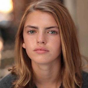 Emmie Hunter Height, Weight, Net Worth, Age, Birthday, Wikipedia, Who, Nationality, Biography