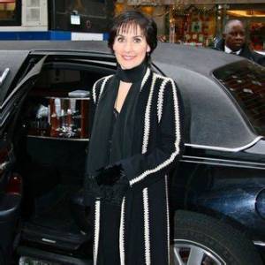 Enya: Dating, Net Worth, Tattoos, Smoking & Body Measurements