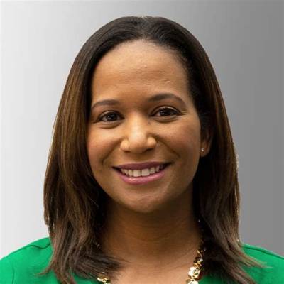 Erica Stapleton Reporter Bio, Age, Education, Spouse, News12, Salary, and Net Worth.