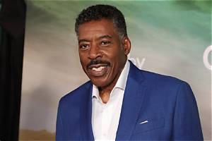 Ernie Hudson’s Net Worth, Age, Height, Weight, Wife, Kids, Bio-Wiki