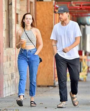 Ethan Delorenzo Age and Wikipedia: Meet Jena Malone Fiance