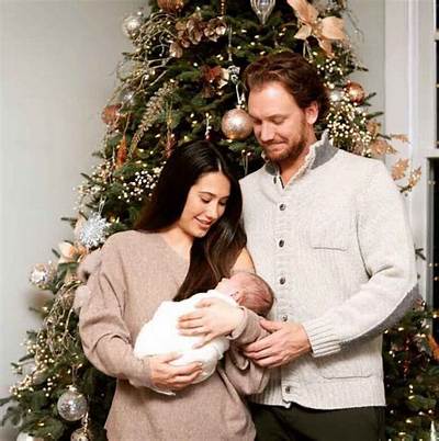 Eva Asderaki Wiki: Age, Bio, Husband, Baby and Family Facts