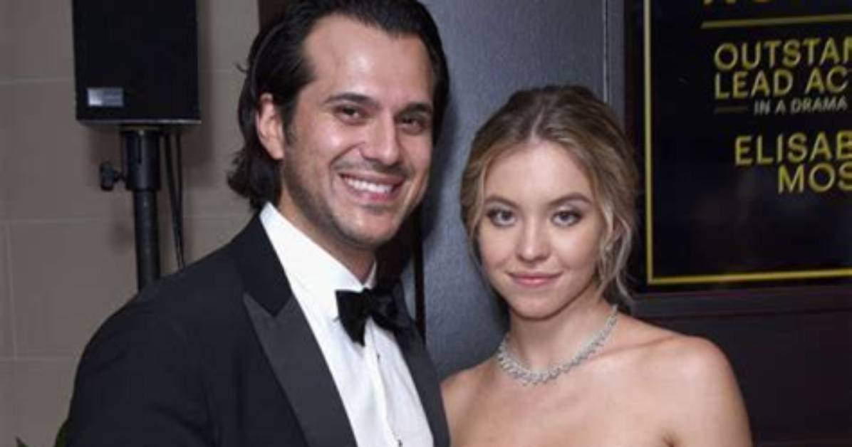Everyone Thinks Sydney Sweeney Is Engaged to Boyfriend Jonathan Davino, How Rich Is He? R