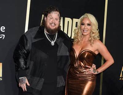 Everything We Know About Bunnie Deford (Bunnie Xo) – Jelly Roll Wife Before and After Plastic Surgery Pictures