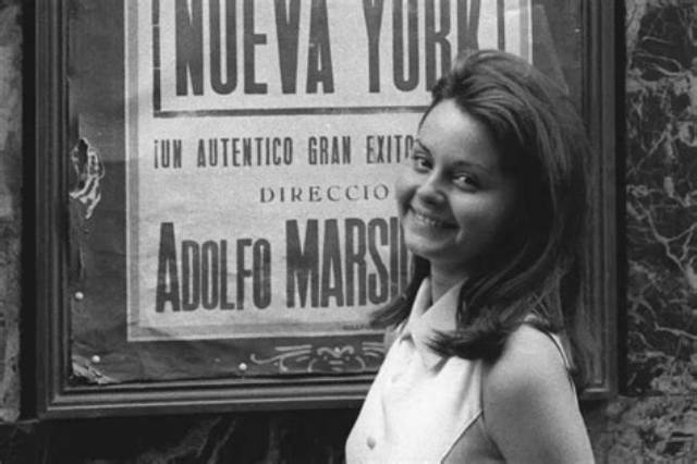 Everything We Know About Rocio Durcal’s Daughter, Shaila Dúrcal