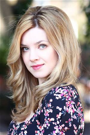 Evie Wray Bio, Wiki, Age, Family, Husband, Movies, Tv Shows and Net Worth