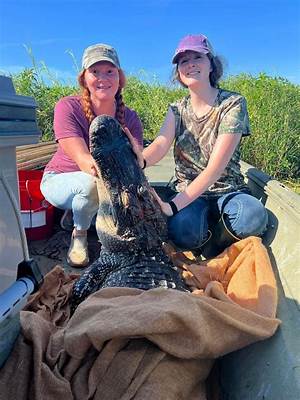 Facts About New Hunter Anna Ribbeck on Swamp People