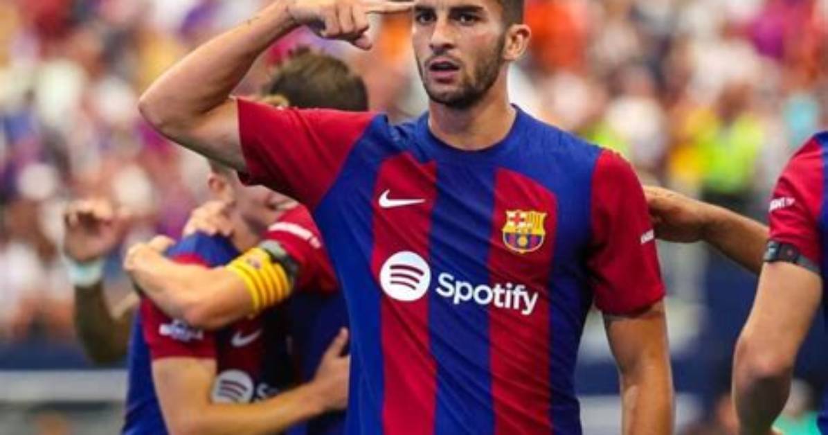 Ferran Torres- Wiki, Age, Height, Girlfriend, Net Worth, Ethnicity, Career
