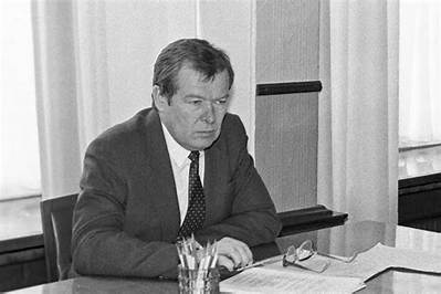 Former Kgb Chairman, Vadim Bakatin, Passed Away at 84