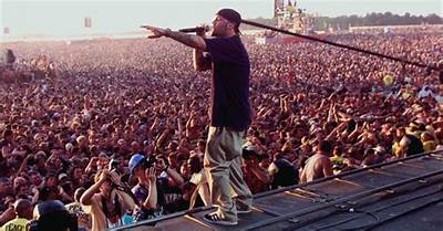 Fred Durst at Woodstock 99: Lead Singer of Limp Bizkit, Where Is He Now? His Age, Interview, Spouse, Net Worth & More!