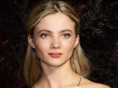 Freya Allan Biography: Height, Age, Net Worth, Boyfriend, Instagram, Wiki, Movies & Tv Shows