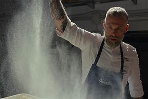 Gabriele Bonci from Netflix’s Chef’s Table Pizza: Wikipedia, Age, Height, Wife, Net Worth, Family, Pizza Recipe, Menu, Location, Pizzarium Rome & More Details!