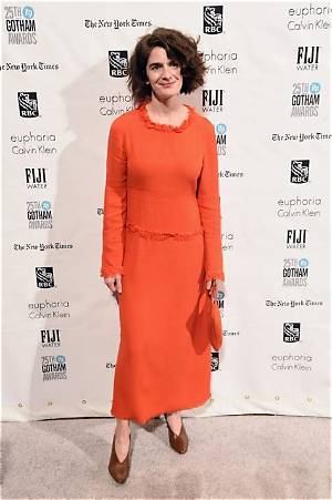Gaby Hoffmann Bio, Wiki, Age, Height, Family, Wife, Movies and Net Worth.