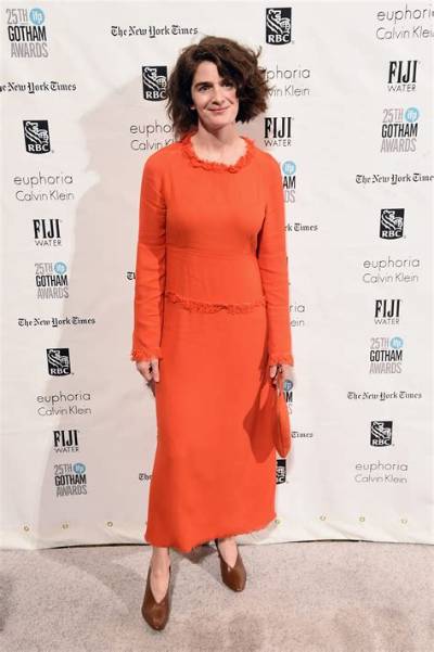Gaby Hoffmann Bio, Wiki, Age, Height, Family, Wife, Movies and Net Worth.