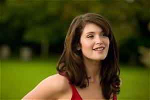 Gemma Arterton Biography, Net Worth, Ethnicity, Age, Husband, Relationship, Height, Family, Body Size, Wiki, Facts, Awards, Birthday, Education, Sign
