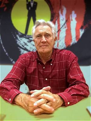 George Lazenby – Biography, Children, Age, Height, Net Worth