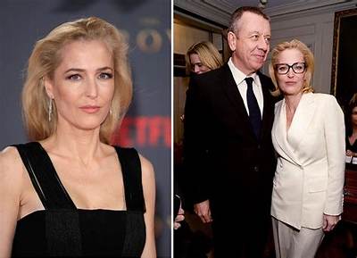 Gillian Anderson Biography, Wiki, Husband, Height, Net Worth, Weight, Husband and Children