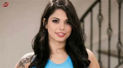 Gina Valentina Height, Weight, Net Worth, Age, Birthday, Wikipedia, Who, Nationality, Biography