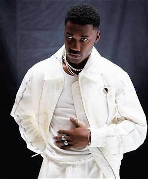 Giveon Sparks Gay Rumors: Is He Married or Single? His Real Name Exposed