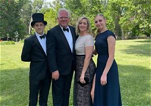 Glenn Beck Daughter Wedding and Family Details
