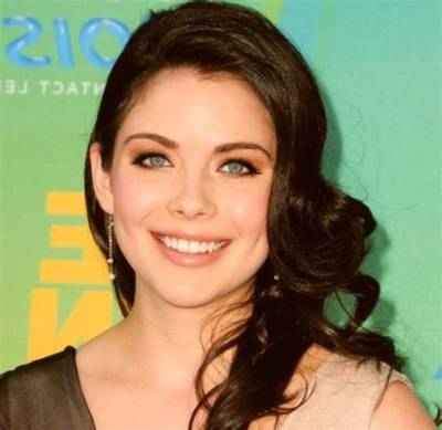 Grace Phipps Bio, Wiki, Age, Height, Family, Husband, Movies and Net Worth.