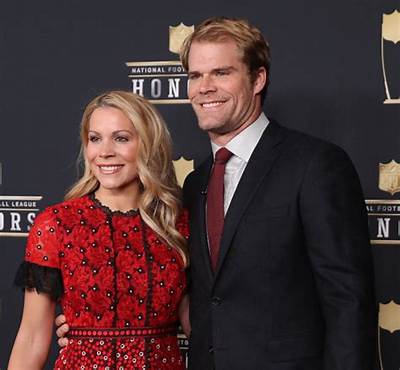 Greg Olsen Wife, Brother, Children, Height, Weight, Family, Bio
