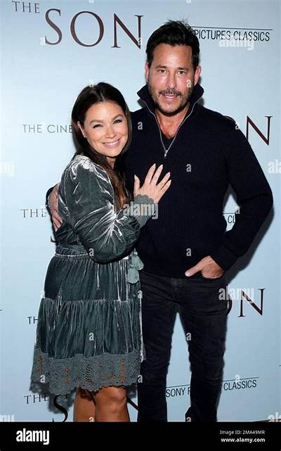 Gretta Monahan Boyfriend Ricky Paull Goldin Share Two Children Together
