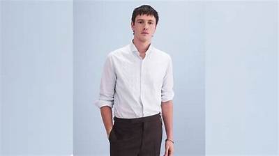 Harris Dickinson Height, Weight, Net Worth, Age, Birthday, Wikipedia, Who, Nationality, Biography