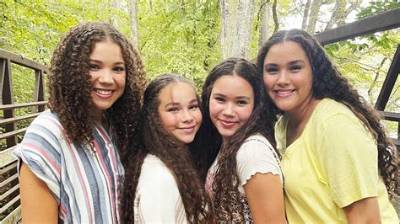 Haschak Sisters