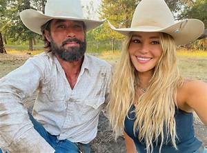 Hassie Harrison: Boyfriend, Net Worth, Tattoos, Smoking & Body Measurements