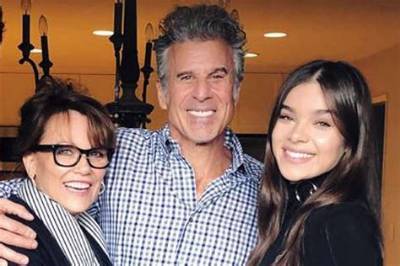 Hawkeye: Is Hailee Steinfeld Is Jewish? Parents Pete and Cheri Steinfeld