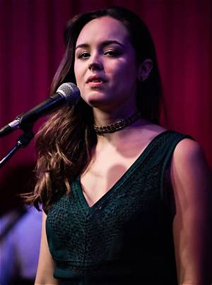 Hayley Orrantia: Single, Net Worth, Tattoos, Smoking & Body Measurements