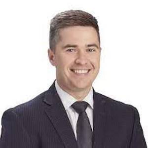 Hobie Artigue (Reporter) Bio, Age, Wife, Salary, Net Worth, Fox 9