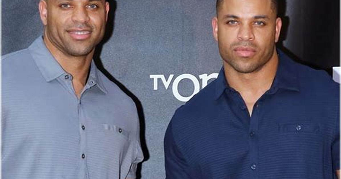 Hodgetwins Biography; Net Worth, Age, Merch, Youtube, Tv, Parents and Wife