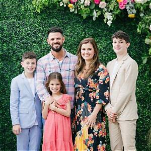 Holly Furtick: Who Is Steven Furtick’s Wife? What Does Holly Furtick Do?
