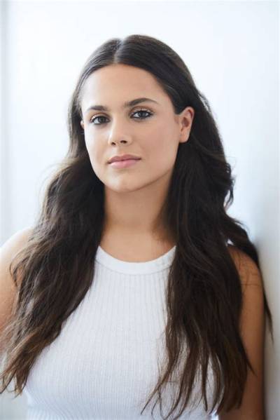 Holly Simon