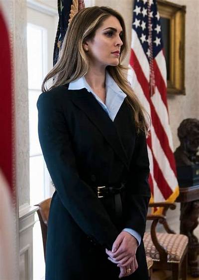 Hope Hicks Bio, Wiki, Age, Height, Husband, Family, Education, Model, Net Worth and Salary