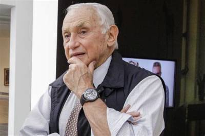 How Did Les Wexner Start His Business?