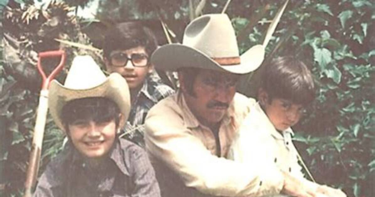 How Many Children Does Vicente Fern%C3%A1Ndez Have 300. Jpg