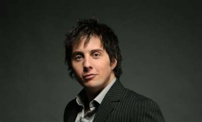 How Much Is Jonny Harris Net Worth? Married and Wife Details Personal Life