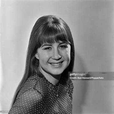 How Much Money Does Judith Durham Make? Latest Judith Durham Net Worth Income Salary