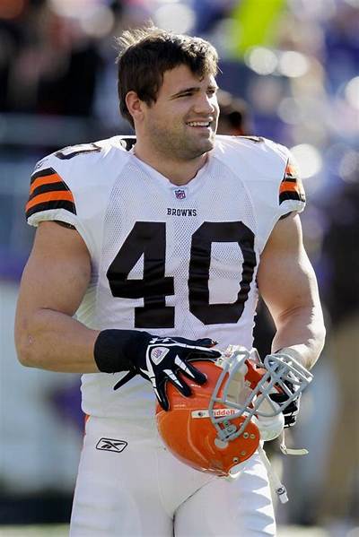How Much Money Does Peyton Hillis Make? Latest Peyton Hillis Net Worth Income Salary