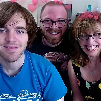 How Old Are Shane Dawson Siblings? Brothers Age and Family – Meet His Parents