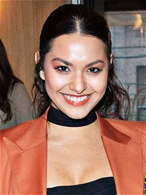 How Old Is Actress Humberly Gonzalez Age? Explore Net Worth and Boyfriend Jonathan Groeneweg