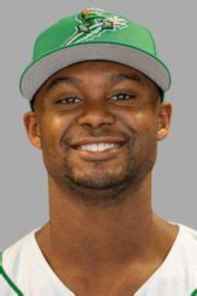 How Old Is Enrique Bradfield? Age Revealed