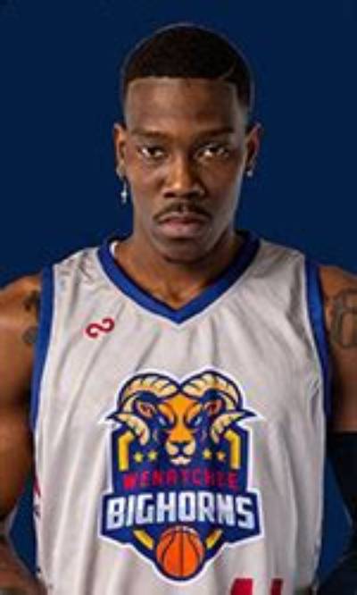 How Old Is Eric Crawford? Basketball Player Age Wikipedia Bio and Family Details
